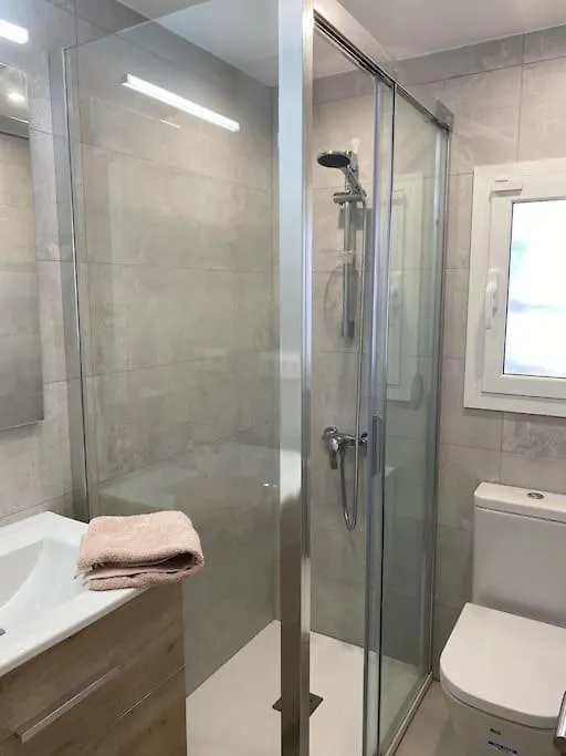 Sea View Forest Apartment 료렛 드 마르 0*,